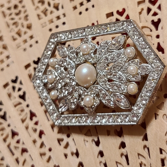 Vintage Brooch for sale - Picture 9 of 9
